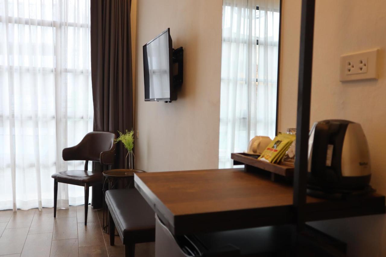 Goodnight Poshtel + Free Netflix Hotel Hat Yai Exterior photo
