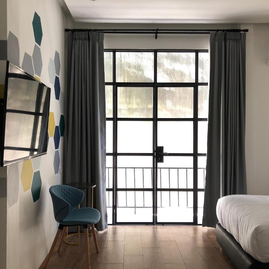 Goodnight Poshtel + Free Netflix Hotel Hat Yai Exterior photo