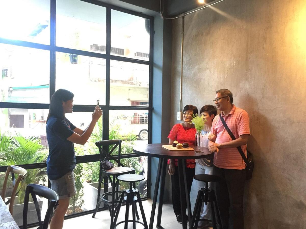 Goodnight Poshtel + Free Netflix Hotel Hat Yai Exterior photo