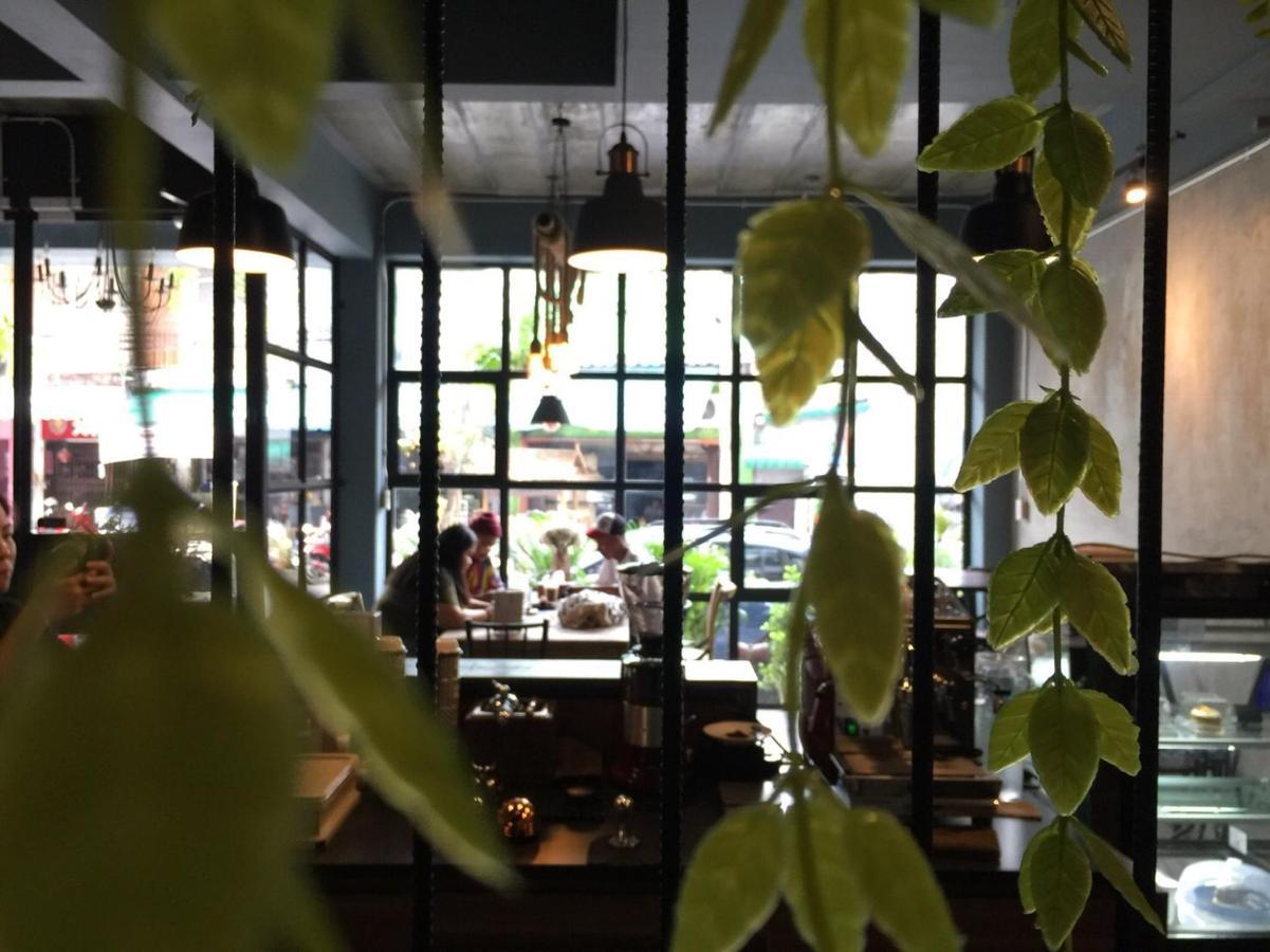 Goodnight Poshtel + Free Netflix Hotel Hat Yai Exterior photo
