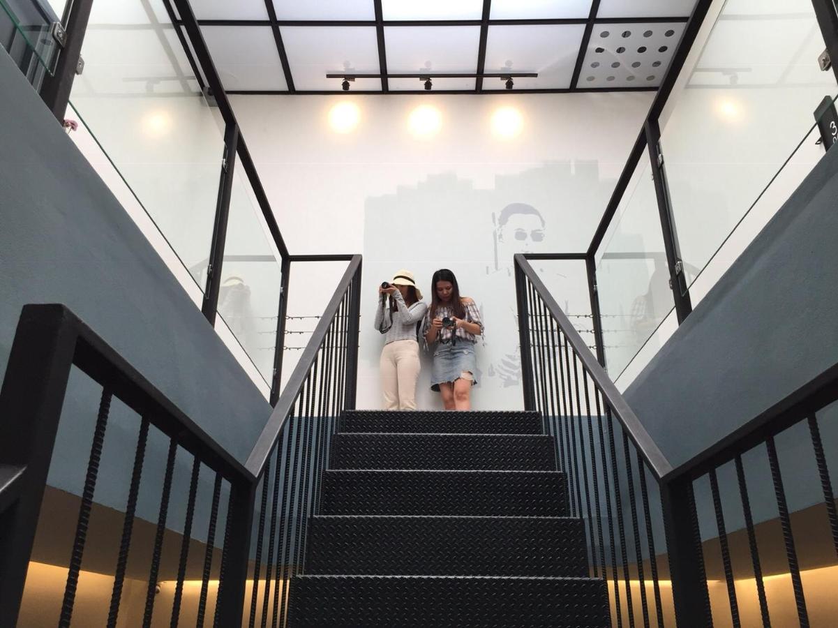 Goodnight Poshtel + Free Netflix Hotel Hat Yai Exterior photo