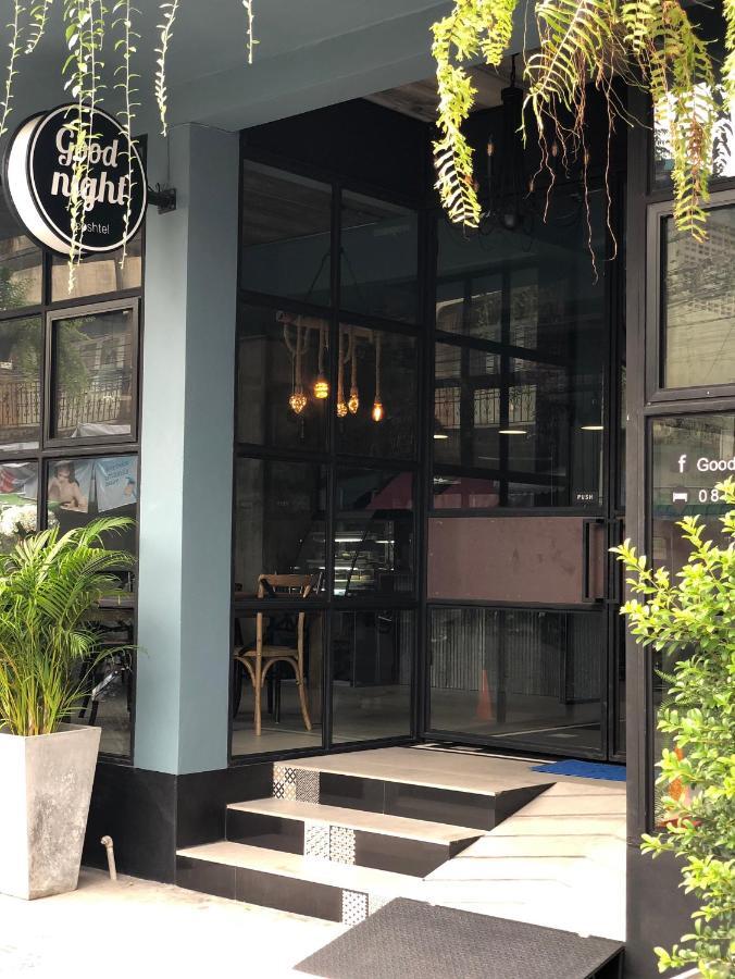 Goodnight Poshtel + Free Netflix Hotel Hat Yai Exterior photo