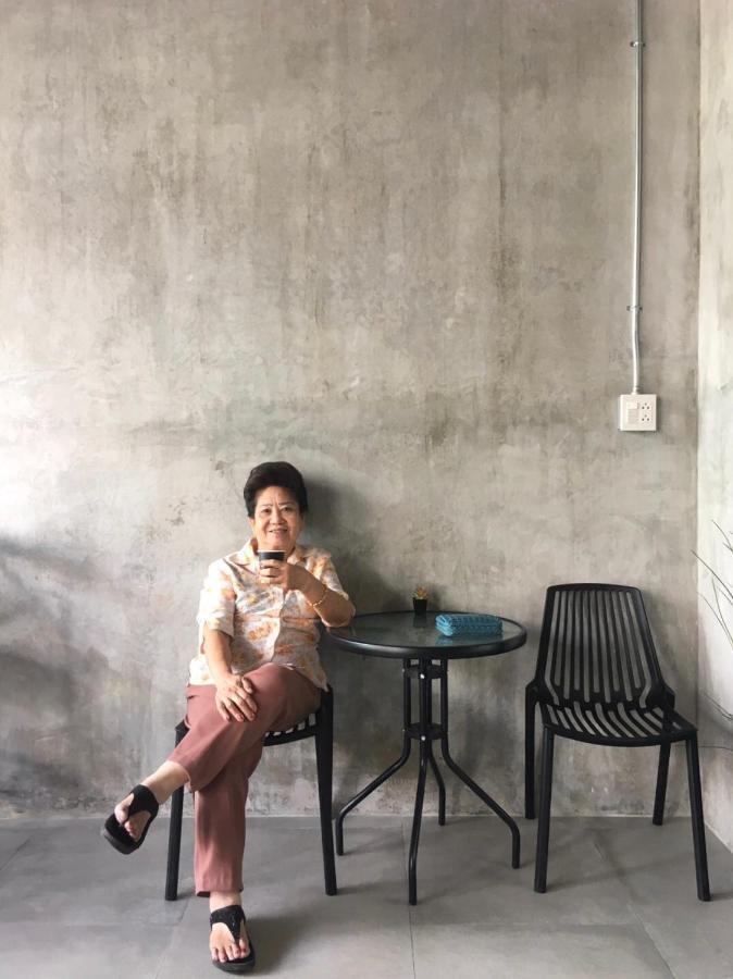 Goodnight Poshtel + Free Netflix Hotel Hat Yai Exterior photo