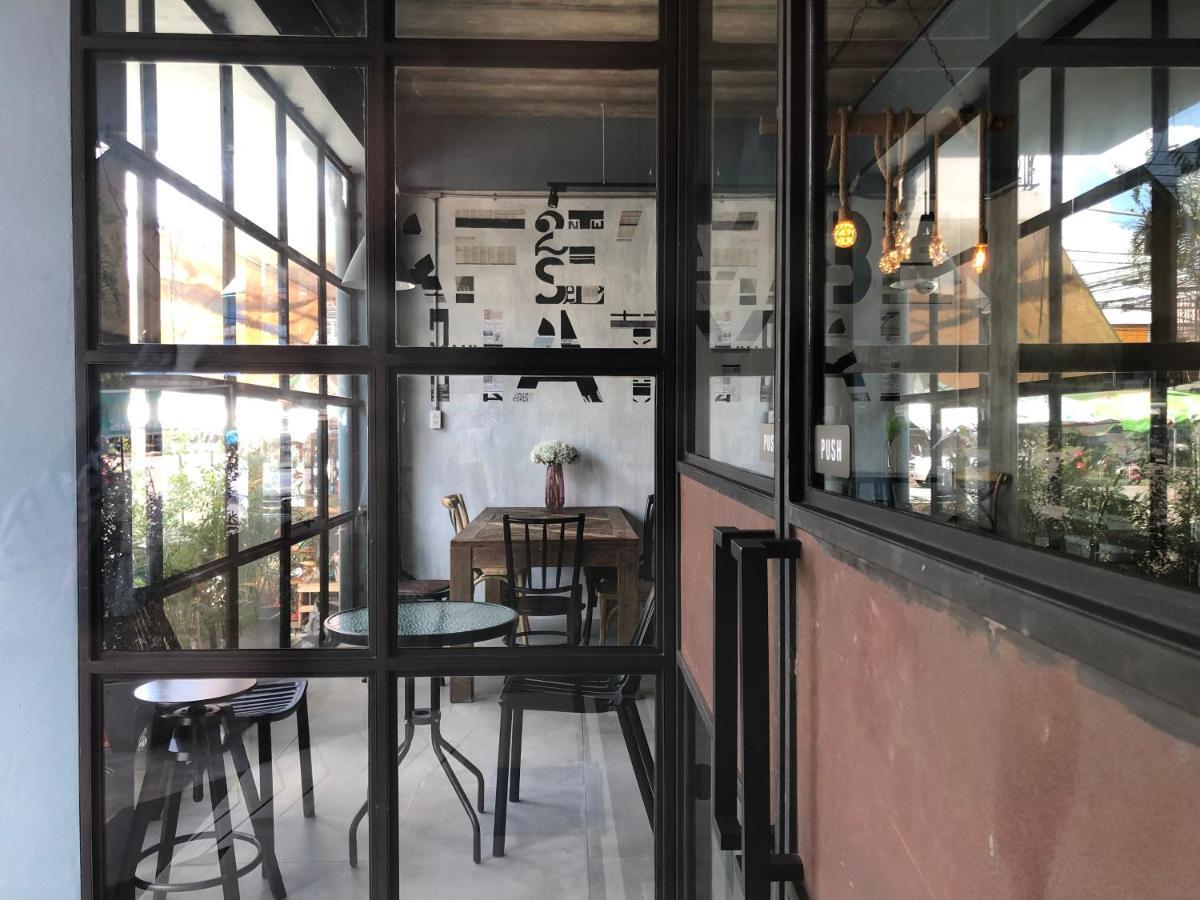 Goodnight Poshtel + Free Netflix Hotel Hat Yai Exterior photo